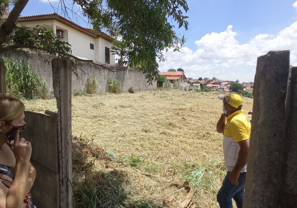 Moradores procuram Vinícius Aith e pedem segurança