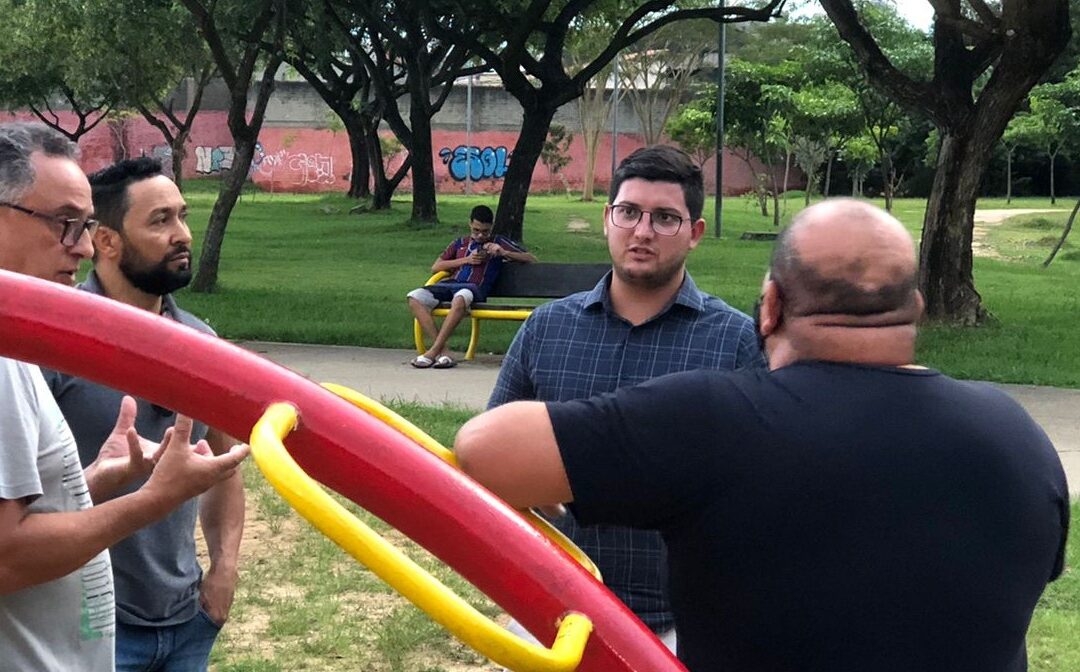 Vereador Vinícius Aith visita Zona Leste a pedido de moradores