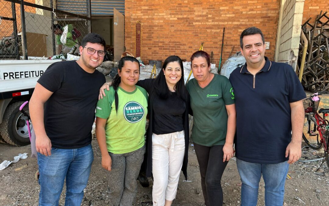 Vinícius Aith visita cooperativa feminina de reciclagem em Itapetininga