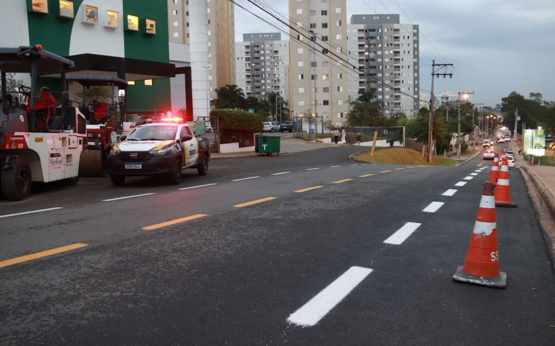 Vereador Aith acompanha obra da Rua Augusto Lippel