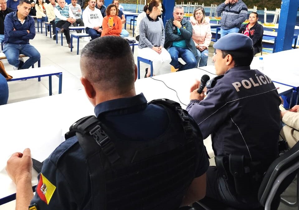 SEGURANÇA PÚBLICA: Vereador Aith participa de reunião com comunidade da zona leste